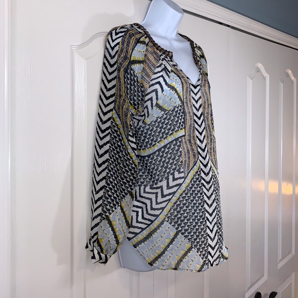 ☀️ Hale Bob Silk Geo Pattern Blouse - Picture 2 of 9
